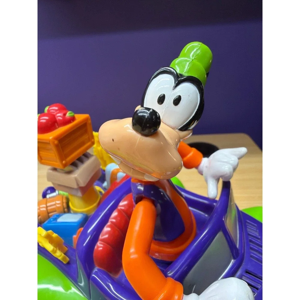 Disney Goofy RC Bump N Go Talking Car Mattel 2000 Works No Remote 27MHz
